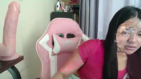 Lovely Laura online show from 11-13-25, 07:40