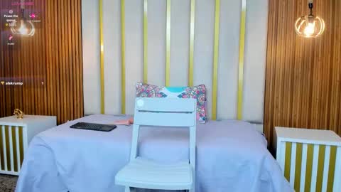 Snapshot of lovely_mifl chatting on 10-30-25, 07:14 Marla Rico online show from 10-30-25, 07:14