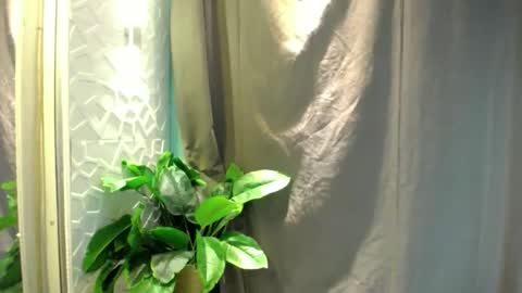 Snapshot of lovely_thea_xoxo chatting on 01-13-26, 05:02 Thea online show from 01-13-26, 05:02