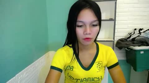 Snapshot of lovely_thea_xoxo chatting on 01-17-26, 03:28 Thea online show from 01-17-26, 03:28