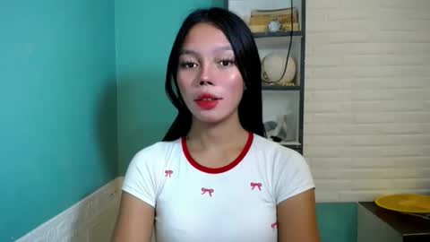 Snapshot of lovely_thea_xoxo chatting on 03-02-26, 06:47 Thea online show from 03-02-26, 06:47