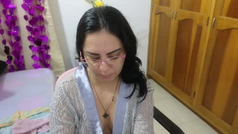 Snapshot of lovely_trix_ chatting on 12-29-24, 11:40 Trix online show from 12-29-24, 11:40