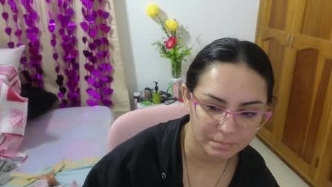 Snapshot of lovely_trix_ chatting on 01-14-25, 11:42 Trix online show from 01-14-25, 11:42