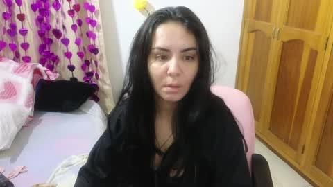 Snapshot of lovely_trix_ chatting on 01-23-25, 11:37 Trix online show from 01-23-25, 11:37