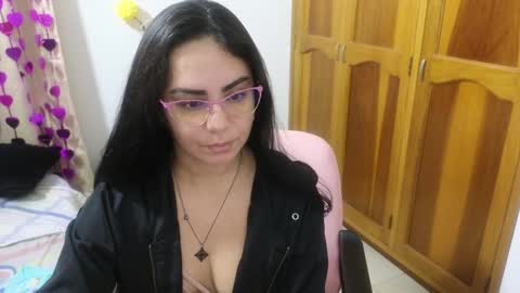 Snapshot of lovely_trix_ chatting on 02-07-25, 11:45 Trix online show from 02-07-25, 11:45
