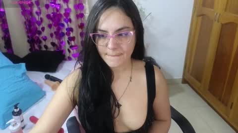 Snapshot of lovely_trix_ chatting on 02-27-25, 08:53 Trix online show from 02-27-25, 08:53