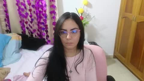 Snapshot of lovely_trix_ chatting on 03-06-25, 11:36 Trix online show from 03-06-25, 11:36