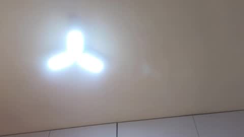 Snapshot of lovely_trix_ chatting on 09-12-25, 12:05 Trix online show from 09-12-25, 12:05