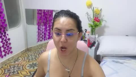 Snapshot of lovely_trix_ chatting on 10-01-25, 12:22 Trix online show from 10-01-25, 12:22