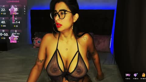 Snapshot of lovely_violet13 chatting on 02-03-25, 01:19 lovely violet13 online show from 02-03-25, 01:19