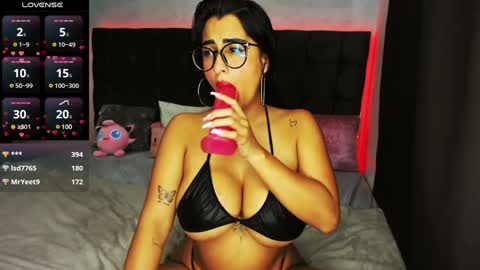 Snapshot of lovely_violet13 chatting on 02-06-25, 08:56 lovely violet13 online show from 02-06-25, 08:56