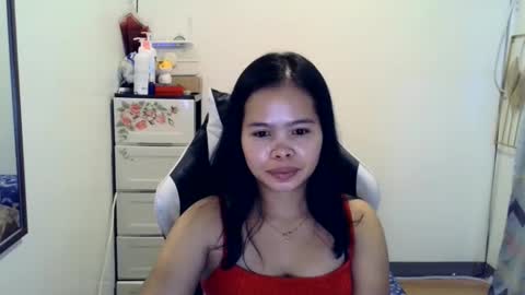 lovely_wen25 online show from 12-17-25, 08:09