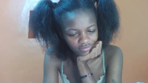 Lovely yvonne online show from 10-22-25, 11:15