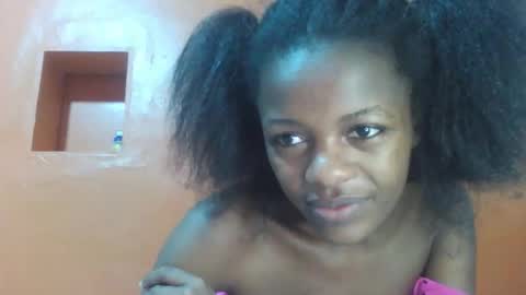 Lovely yvonne online show from 10-29-25, 01:57