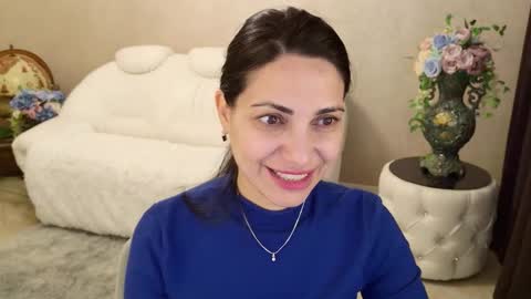 Snapshot of lovelybeatricee chatting on 02-06-26, 06:07 Beatrice online show from 02-06-26, 06:07