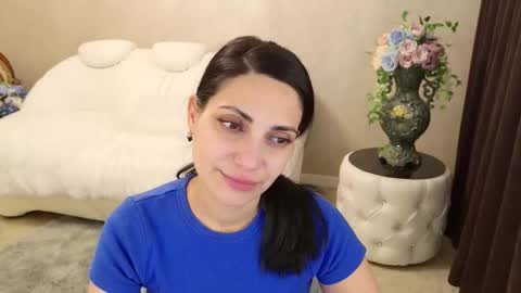 Snapshot of lovelybeatricee chatting on 02-07-26, 11:47 Beatrice online show from 02-07-26, 11:47