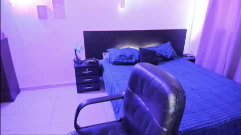 lovely   online show from 01-14-26, 08:58