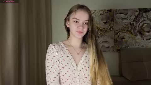 lovelygracee online show from 11-17-25, 02:45