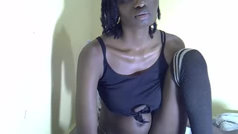 lovelymee2 online show from 10-16-25, 02:23