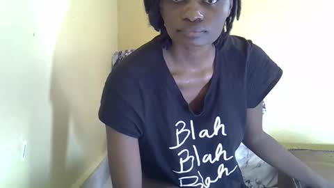 lovelymee2 online show from 10-27-25, 08:18