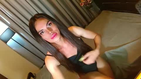 lovelymiss_shyna11 online show from 01-22-25, 06:31