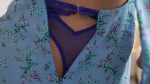 kim online show from 11-06-25, 02:18