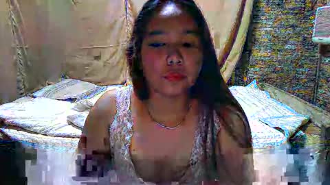 Snapshot of lovelypinay2 chatting on 03-06-25, 02:08 lovelypinay2 online show from 03-06-25, 02:08