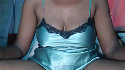 miss fancy louis online show from 09-11-25, 06:35
