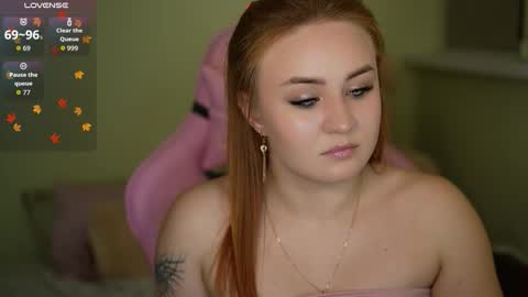 Snapshot of lovelyybell chatting on 11-09-25, 05:22 B E L L online show from 11-09-25, 05:22