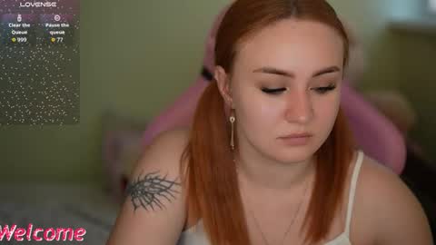 Snapshot of lovelyybell chatting on 11-12-25, 09:10 B E L L online show from 11-12-25, 09:10