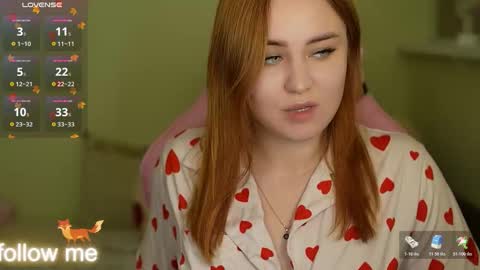 Snapshot of lovelyybell chatting on 11-22-25, 03:22 B E L L online show from 11-22-25, 03:22