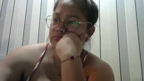 Snapshot of lovelyysabelle chatting on 01-23-25, 07:54 Alex online show from 01-23-25, 07:54