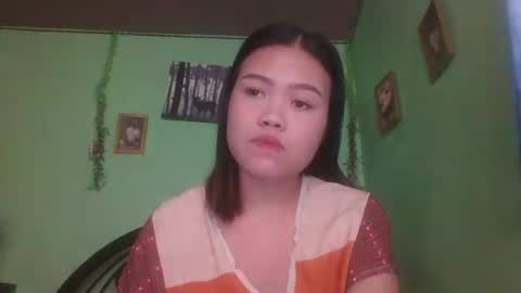 Snapshot of lovemae352295 chatting on 11-15-25, 06:00 lovemae352295 online show from 11-15-25, 06:00