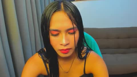 Snapshot of lovemarie19x chatting on 11-19-25, 03:06 pauleen online show from 11-19-25, 03:06