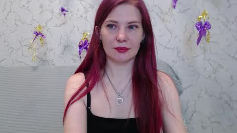 Snapshot of lovepeanutgirl chatting on 01-18-26, 03:27 Mary Love online show from 01-18-26, 03:27