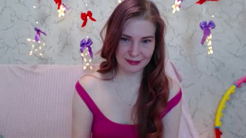 Snapshot of lovepeanutgirl chatting on 02-12-26, 04:24 Mary Love online show from 02-12-26, 04:24