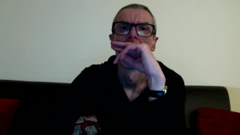 Snapshot of lovepvclate40s chatting on 02-08-25, 09:57 lovepvcearly50s online show from 02-08-25, 09:57