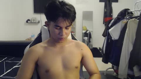 loverboyph04 online show from 11-24-25, 12:54