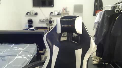 loverboyph04 online show from 12-20-25, 02:07