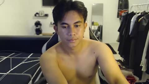 loverboyph04 online show from 01-10-26, 05:09