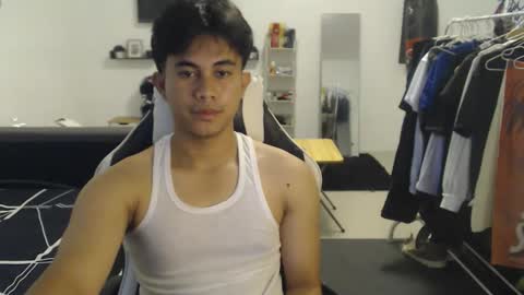 loverboyph04 online show from 01-14-26, 03:12