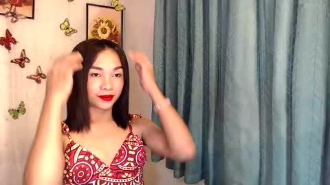 lovergirlcyraxx online show from 01-12-25, 04:29