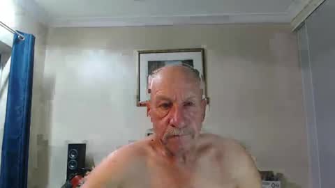 Lovesblackazz online show from 02-10-25, 11:36