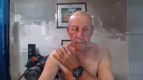 Lovesblackazz online show from 09-19-25, 10:49