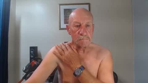 Lovesblackazz online show from 12-14-25, 11:37