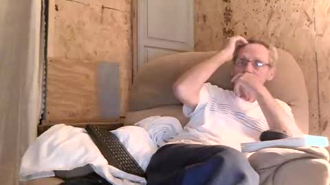 Snapshot of lovesex6565 chatting on 11-16-25, 12:33 just here to have fun and cum online show from 11-16-25, 12:33