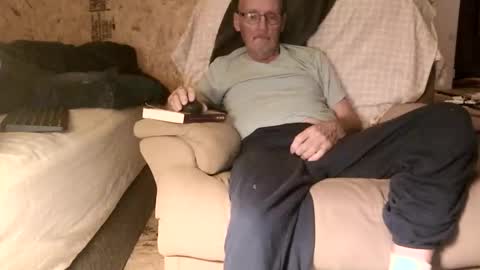 Snapshot of lovesex6565 chatting on 11-25-25, 11:10 just here to have fun and cum online show from 11-25-25, 11:10