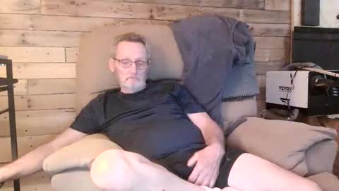 Snapshot of lovesex6565 chatting on 04-03-26, 10:08 just here to have fun and cum online show from 04-03-26, 10:08