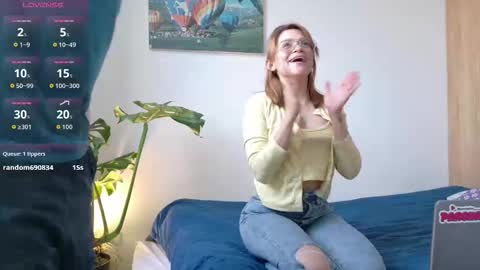 Snapshot of loveskingdom chatting on 12-03-25, 09:24 LovesKingdom online show from 12-03-25, 09:24