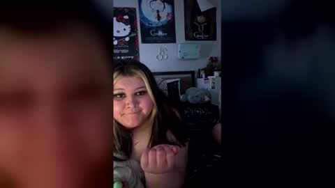 Snapshot of lovestarbaby chatting on 03-13-26, 06:31 starbaby online show from 03-13-26, 06:31